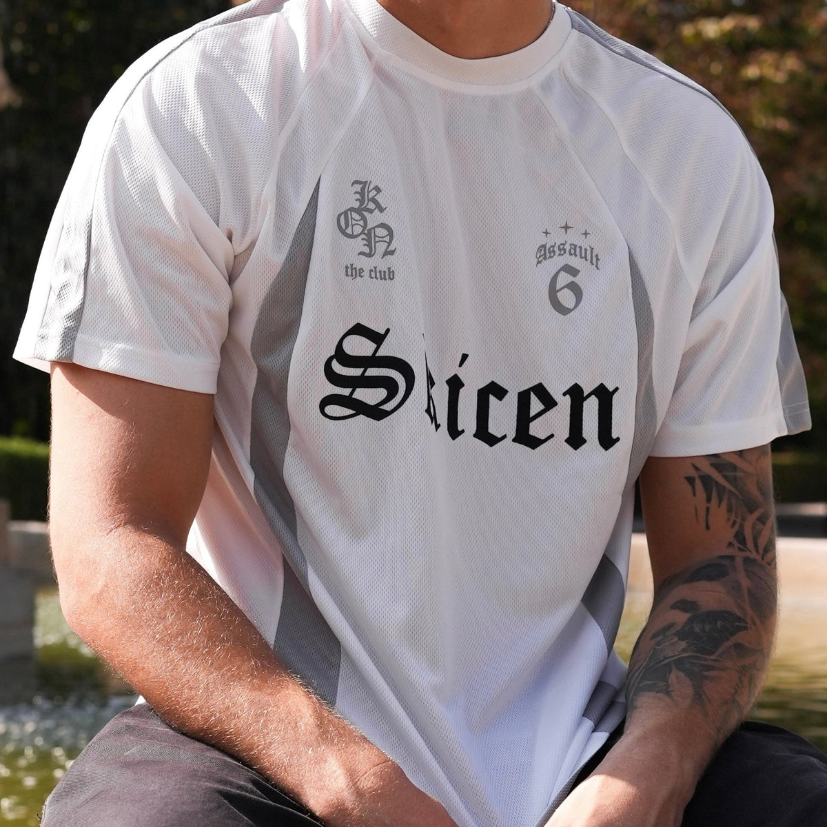 LUCENTE – TEE
