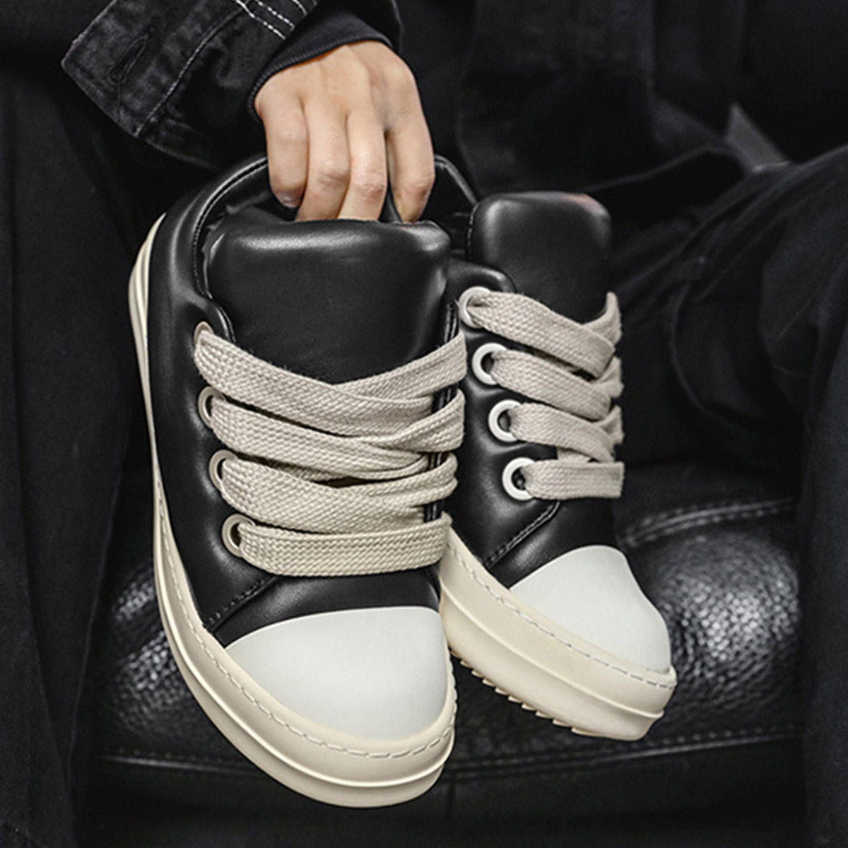 CURVEA — SNEAKER