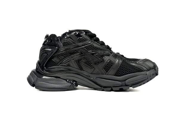BALENCI Runner Sneaker Black