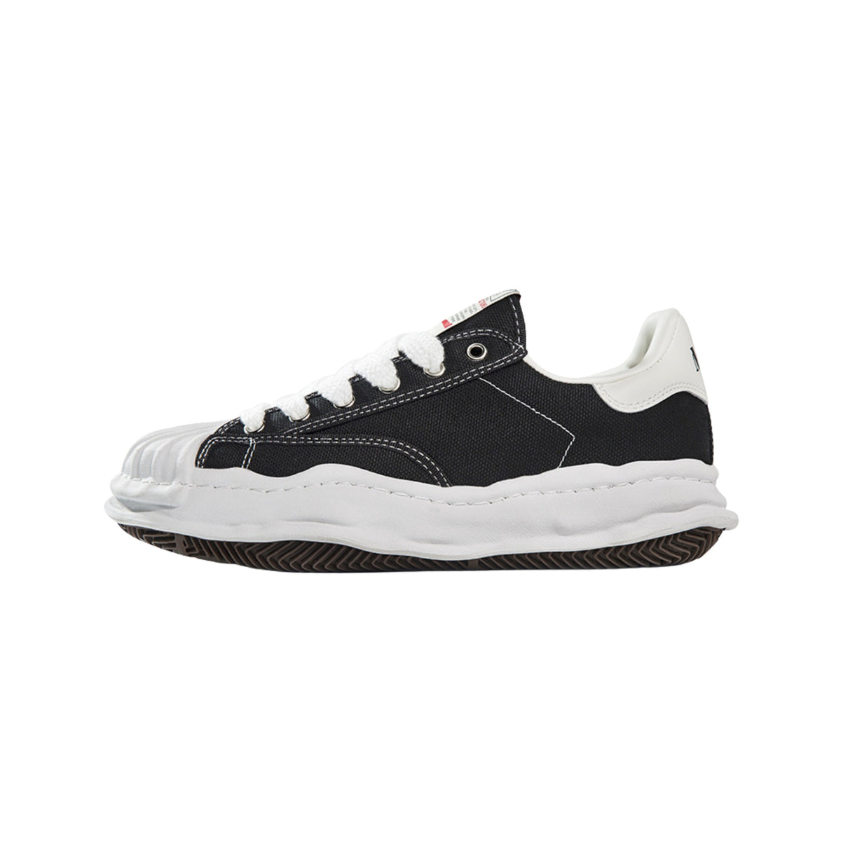 MIZUNO — SNEAKER